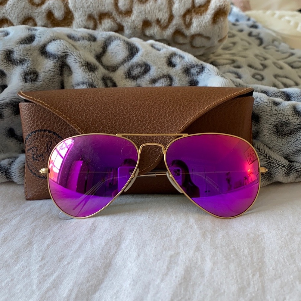 Pink Ray-Ban Aviators
